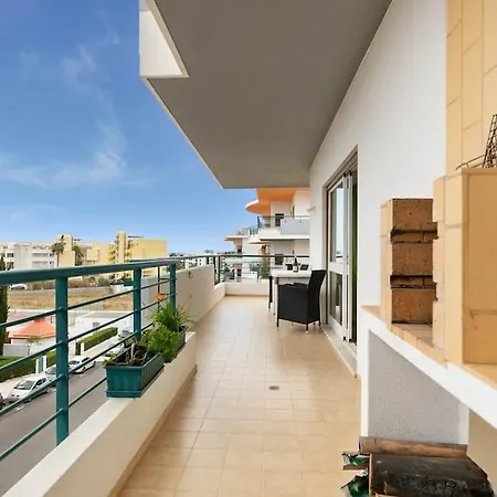 Lagos, Meia-praia Sea View *